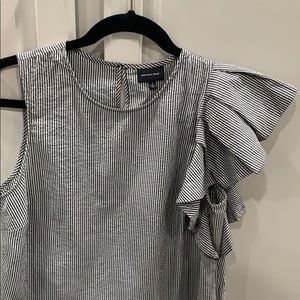 💖5 FOR $25 WWW Black/white Stripe Tank w/ Ruffle